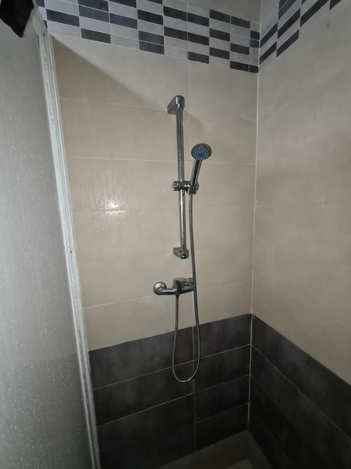 Appartement Familiale Au Centre Ville อกาดีร์ ภายนอก รูปภาพ